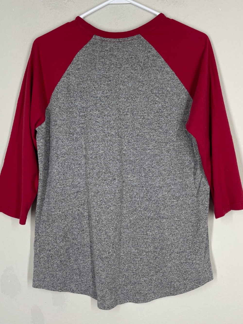 Roots Canada Shirt Women's L 3/4 Sleeves Red and Gray Pullover Beaver Logo - Picture 5 of 11